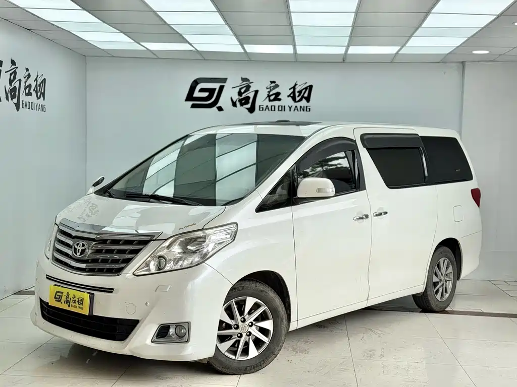Toyota Alphard 2016 — фото 1