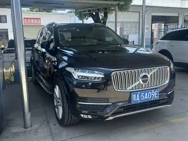 Volvo XC90 2019
