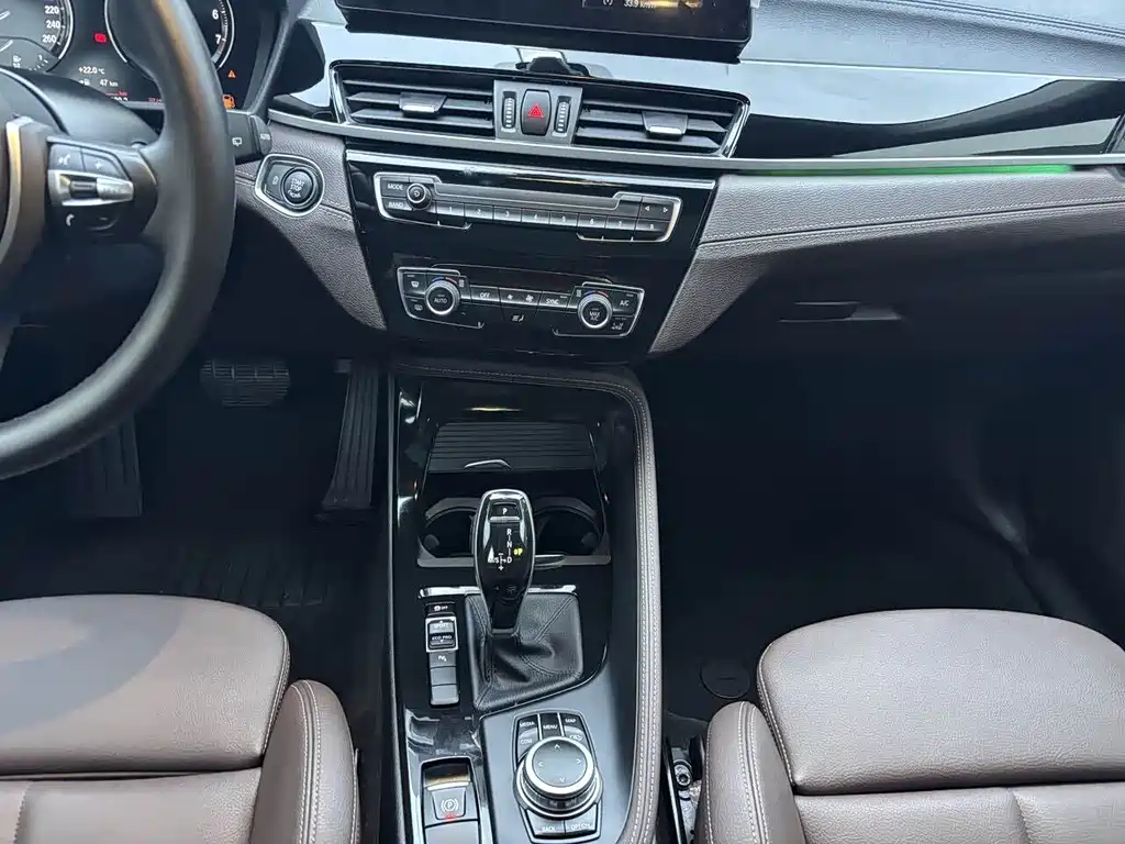 BMW X2 2022 — фото 12
