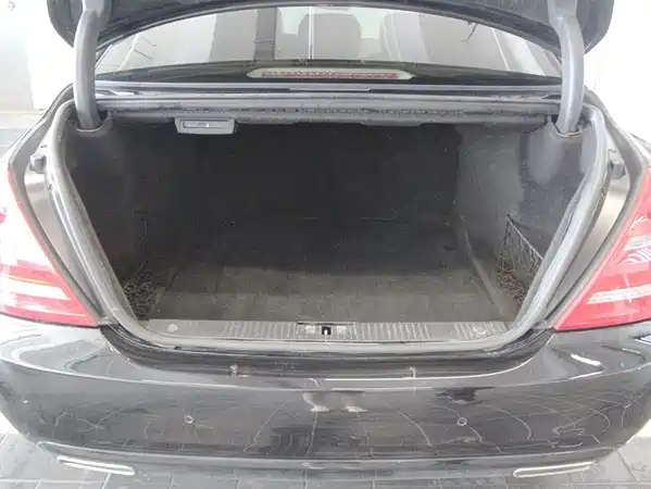 Mercedes-Benz S-Class 2012