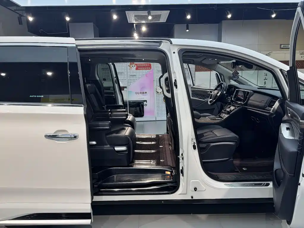 GAC Motor Trumpchi M8 2020 — фото 7