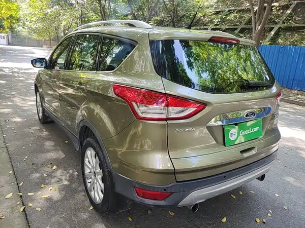 Ford Kuga 2015