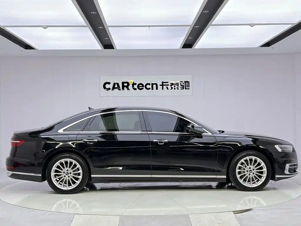 Audi A8 2021