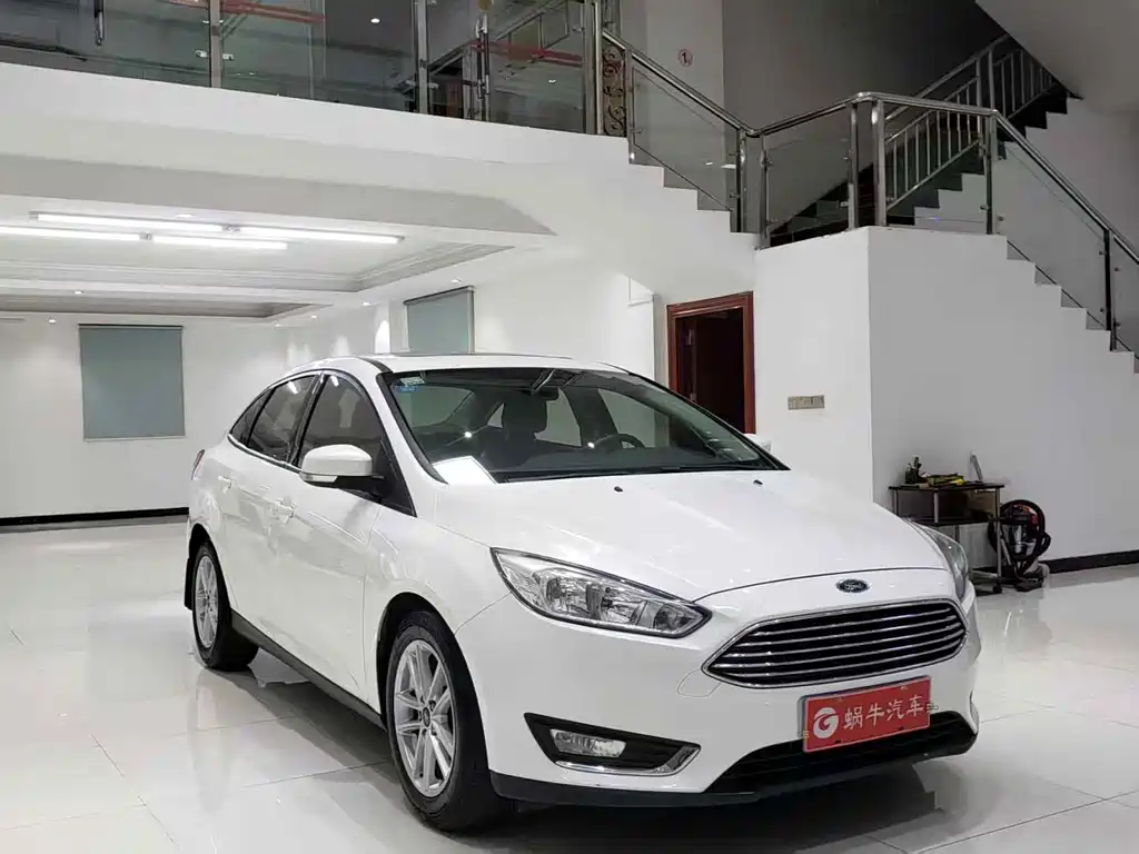 Ford Focus 2016 — фото 3