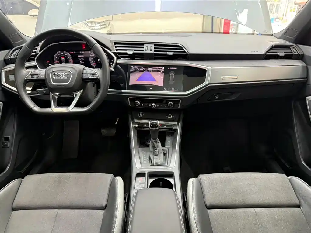 Audi Q3 2023 — фото 20