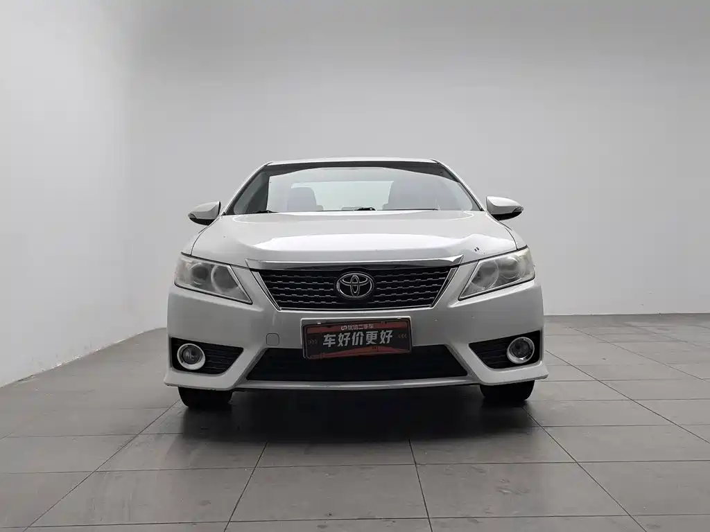 Toyota Camry 2013 — фото 3