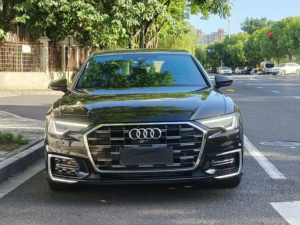 Audi A6L 2023
