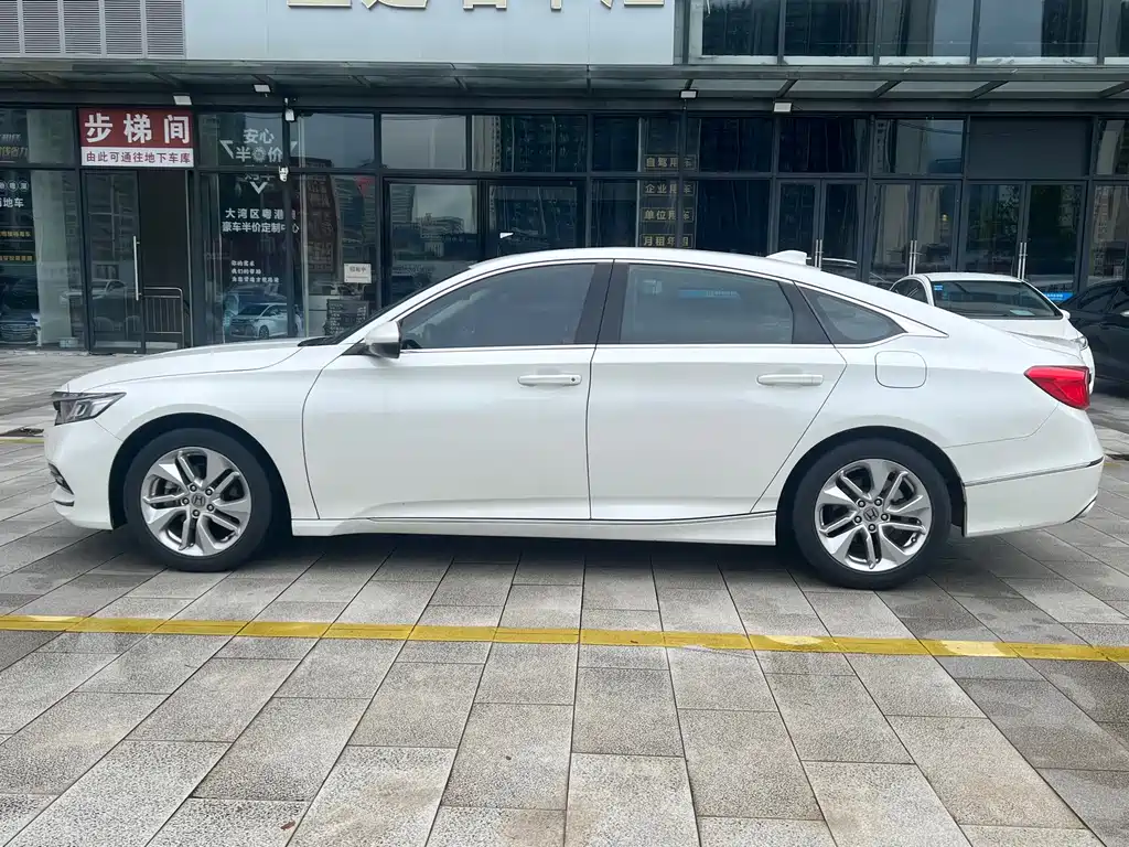 Honda Accord 2019 — фото 3