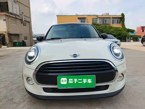 MINI MINI 2019