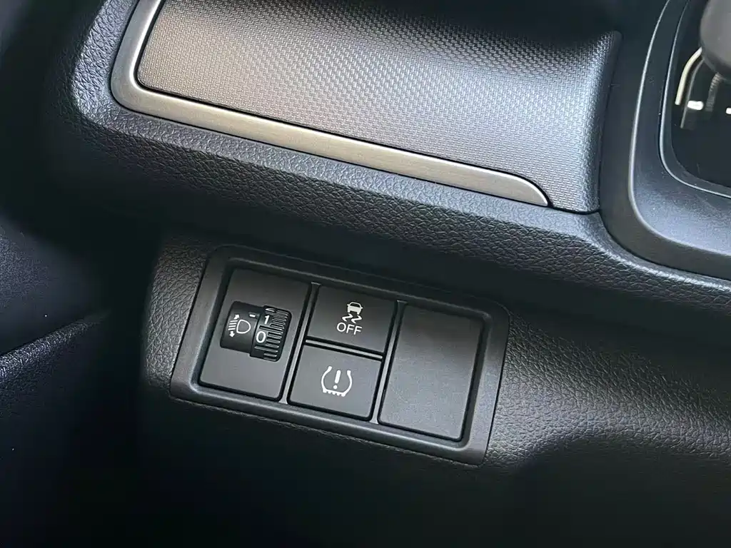 Honda Civic 2017 — фото 12