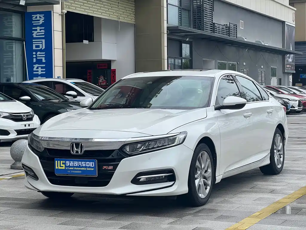 Honda Accord 2019 — фото 1