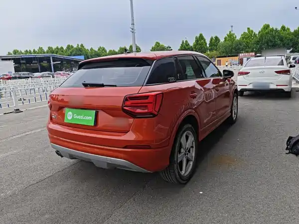 Audi Q2L 2020