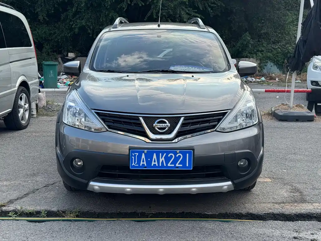 Nissan Livina 2014 — фото 2