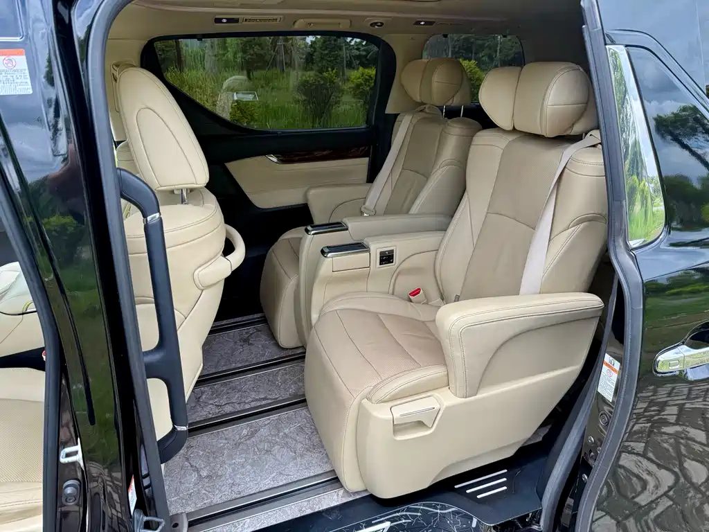 Toyota Alphard 2019 — фото 5