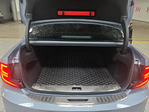 Volvo S90 2020