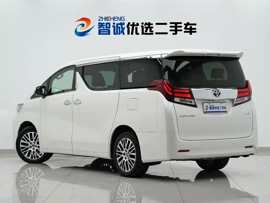 Toyota Alphard 2016 — фото 36