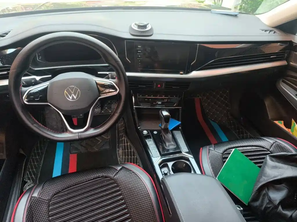 Volkswagen Passat 2023