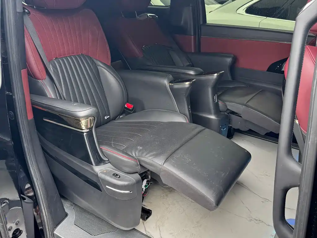 GAC Motor Trumpchi M8 2023 — фото 25