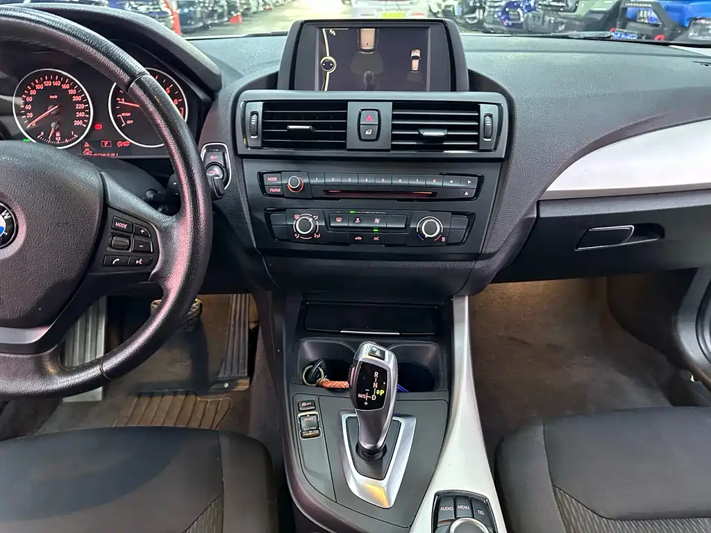 BMW 1 Series 2014 — фото 14