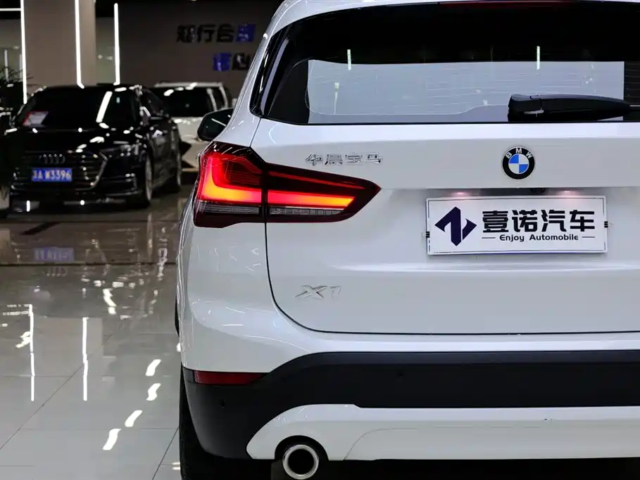 BMW X1 2021 — фото 8