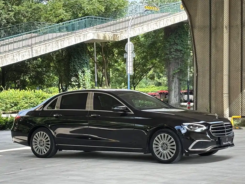 Mercedes-Benz E-Class 2021