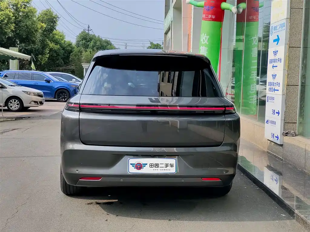 Li Auto Li L8 2023