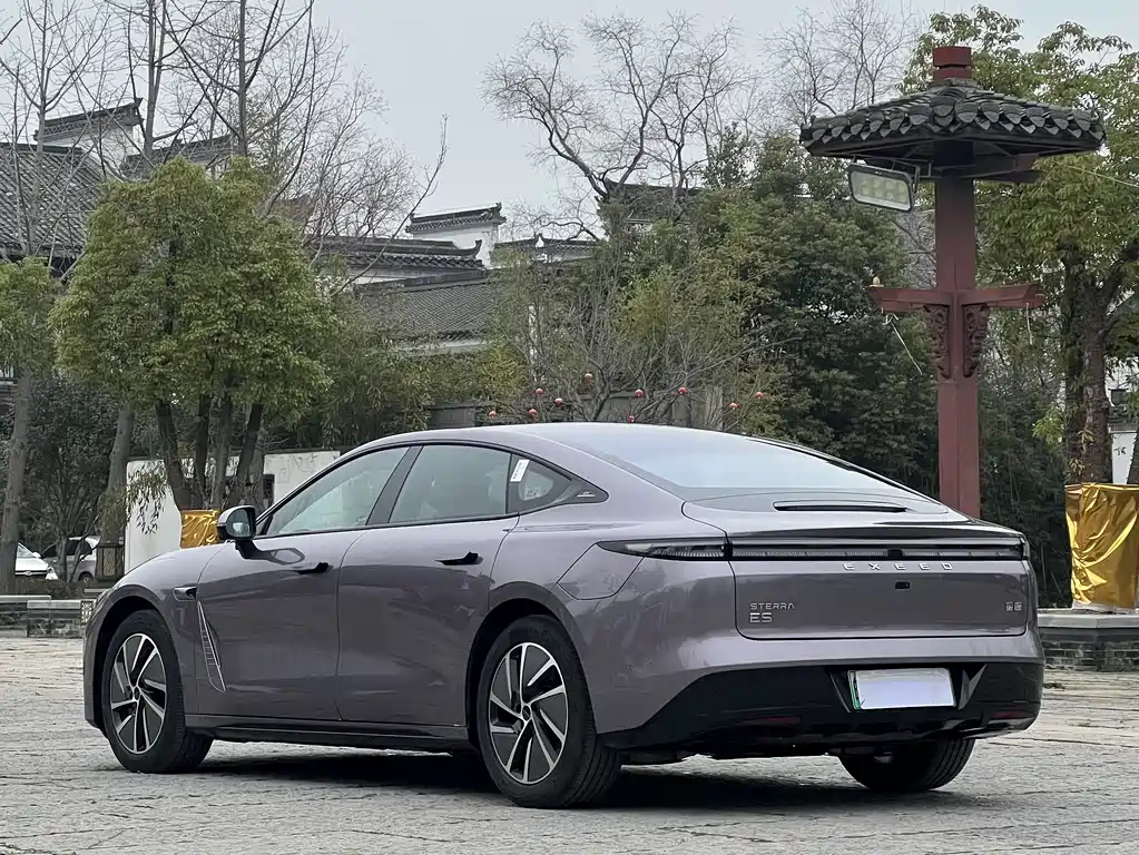 Exeed Xingjiyuan ES 2025 — фото 4