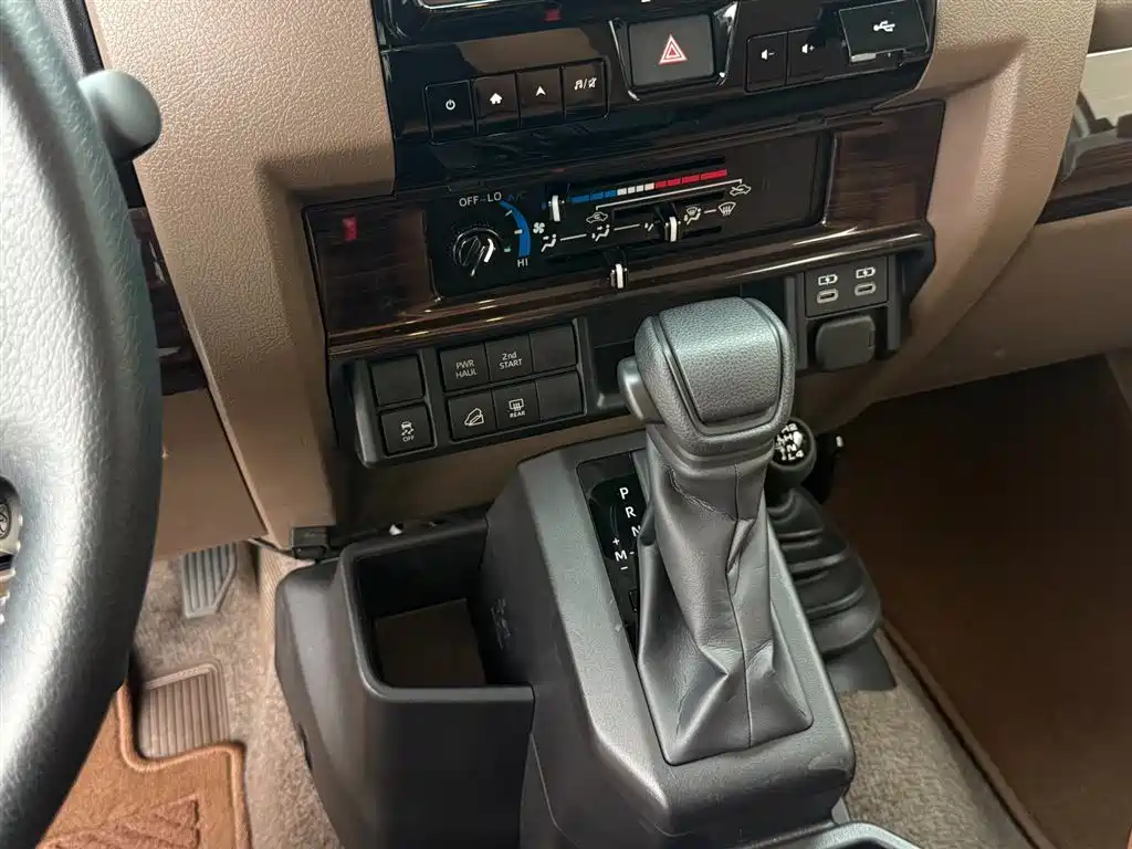 Toyota Land Cruiser 2025 — фото 26
