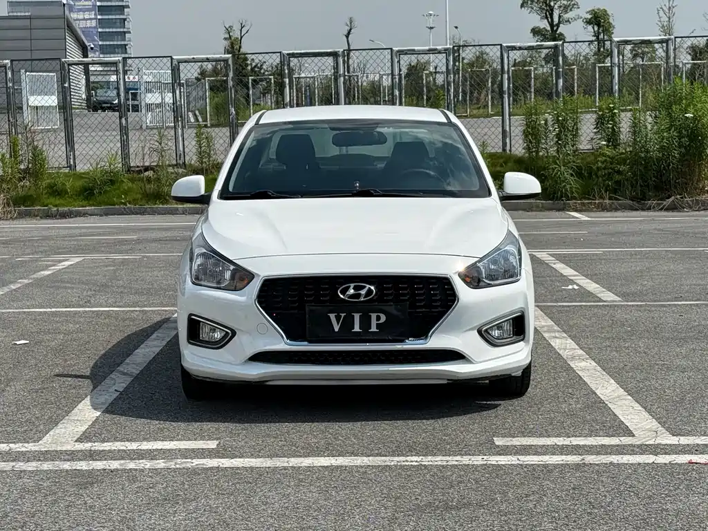 Hyundai Verna 2017 — фото 2