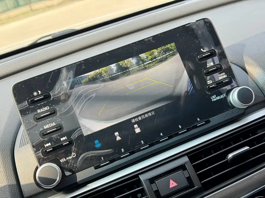 Honda Accord 2020 — фото 13