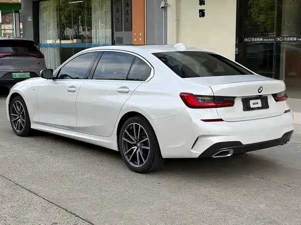 BMW 3 Series 2021
