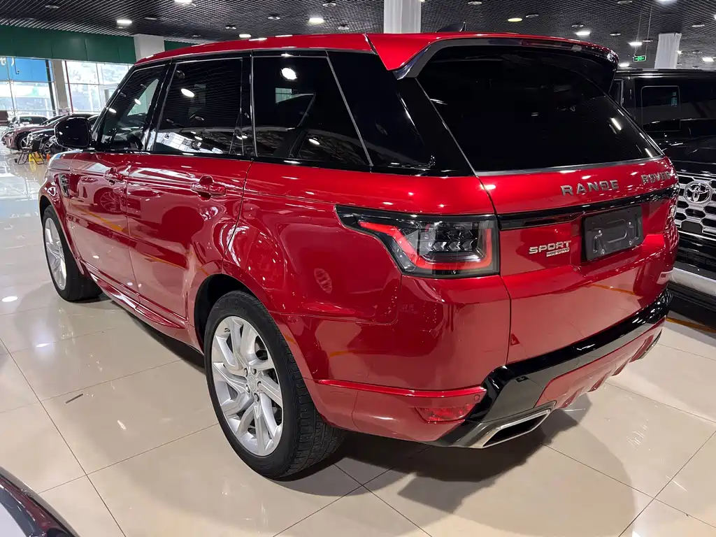 Land Rover Range Rover Sport 2018 — фото 17
