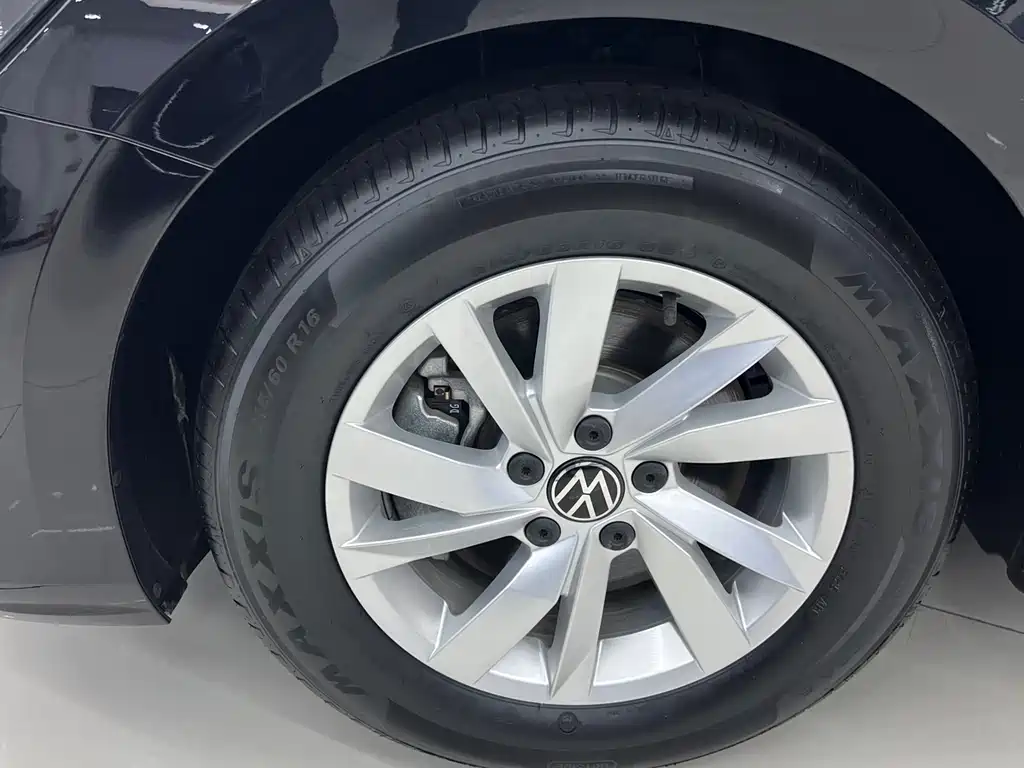 Volkswagen Passat New Energy 2026 — фото 4