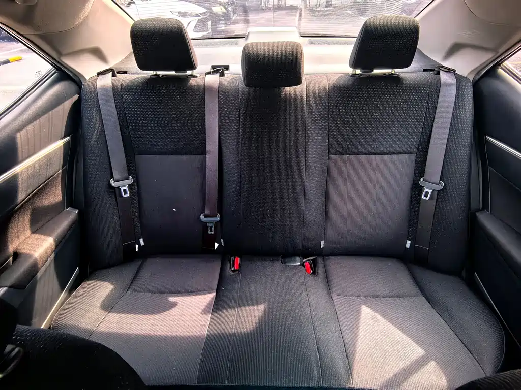 Toyota Corolla 2017 — фото 20