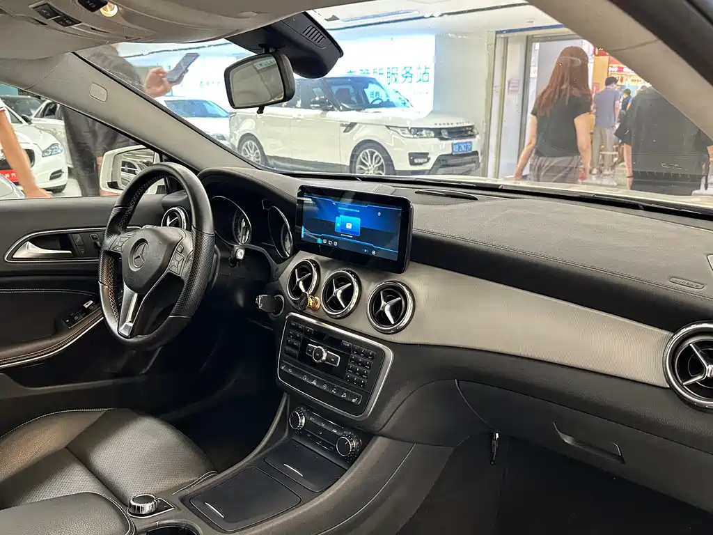 Mercedes-Benz GLA 2016 — фото 11