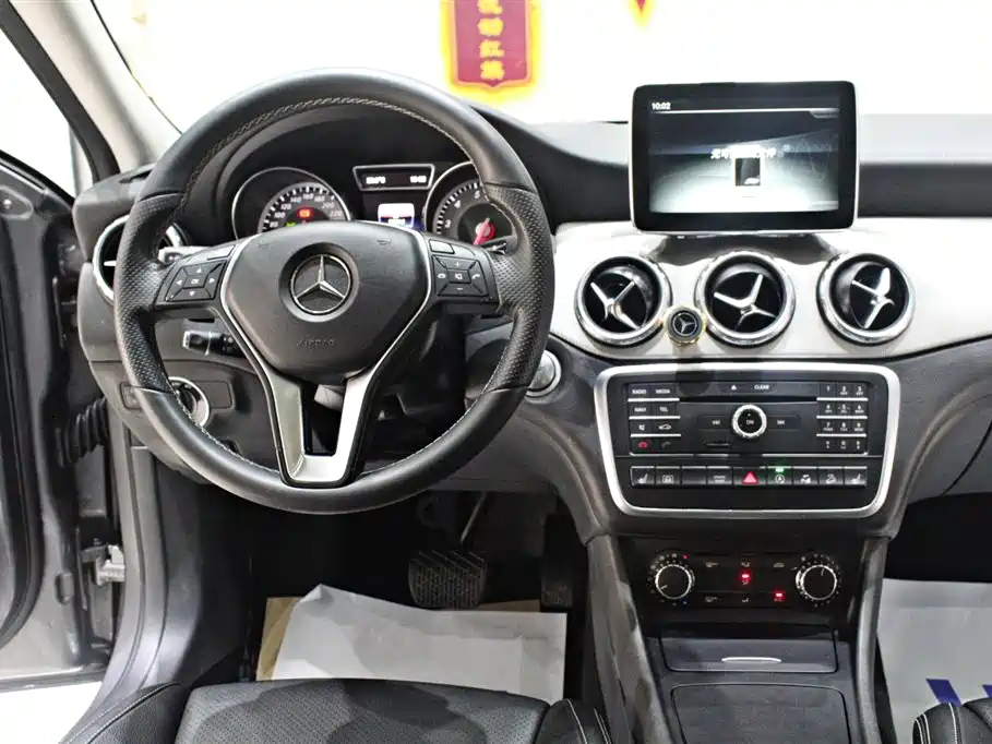 Mercedes-Benz GLA 2016 — фото 10
