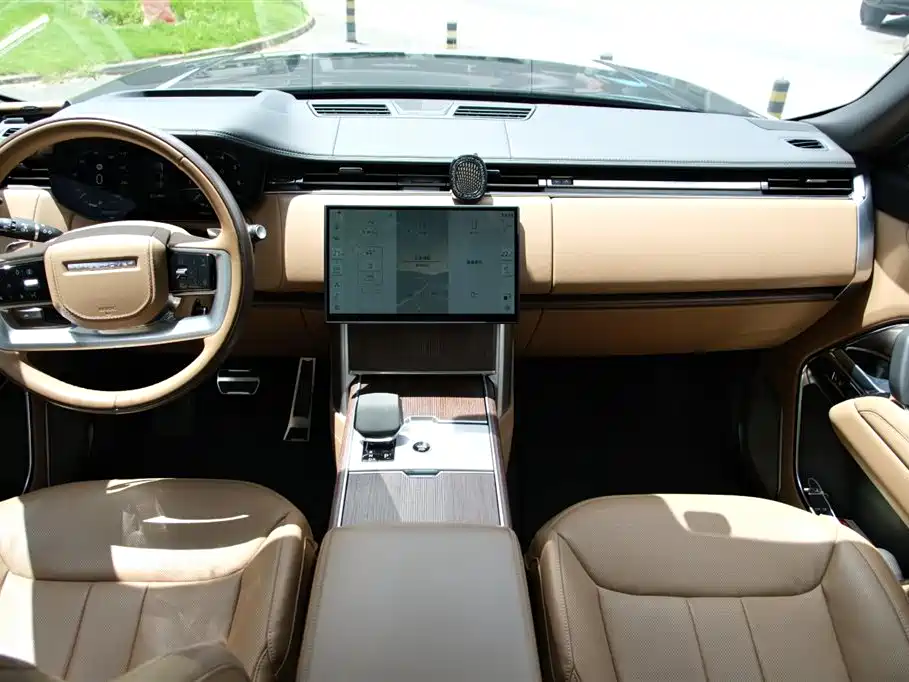 Land Rover Range Rover 2024 — фото 11