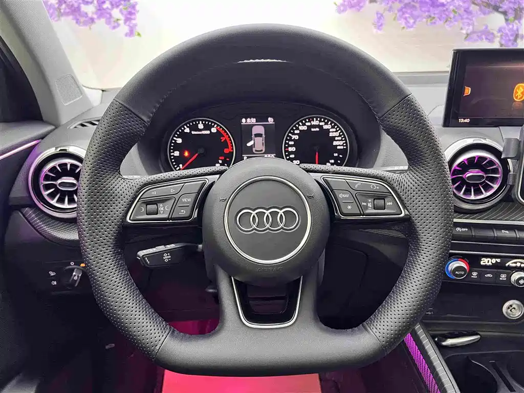 Audi Q2L 2023 — фото 14