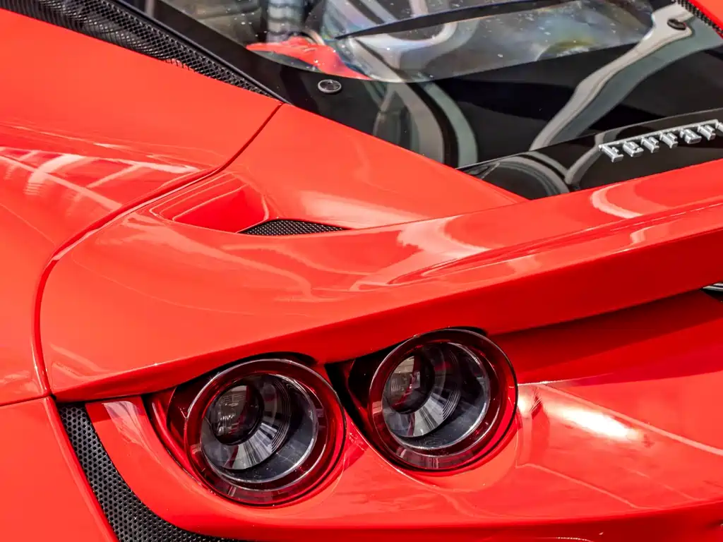 Ferrari F8 2021 — фото 6
