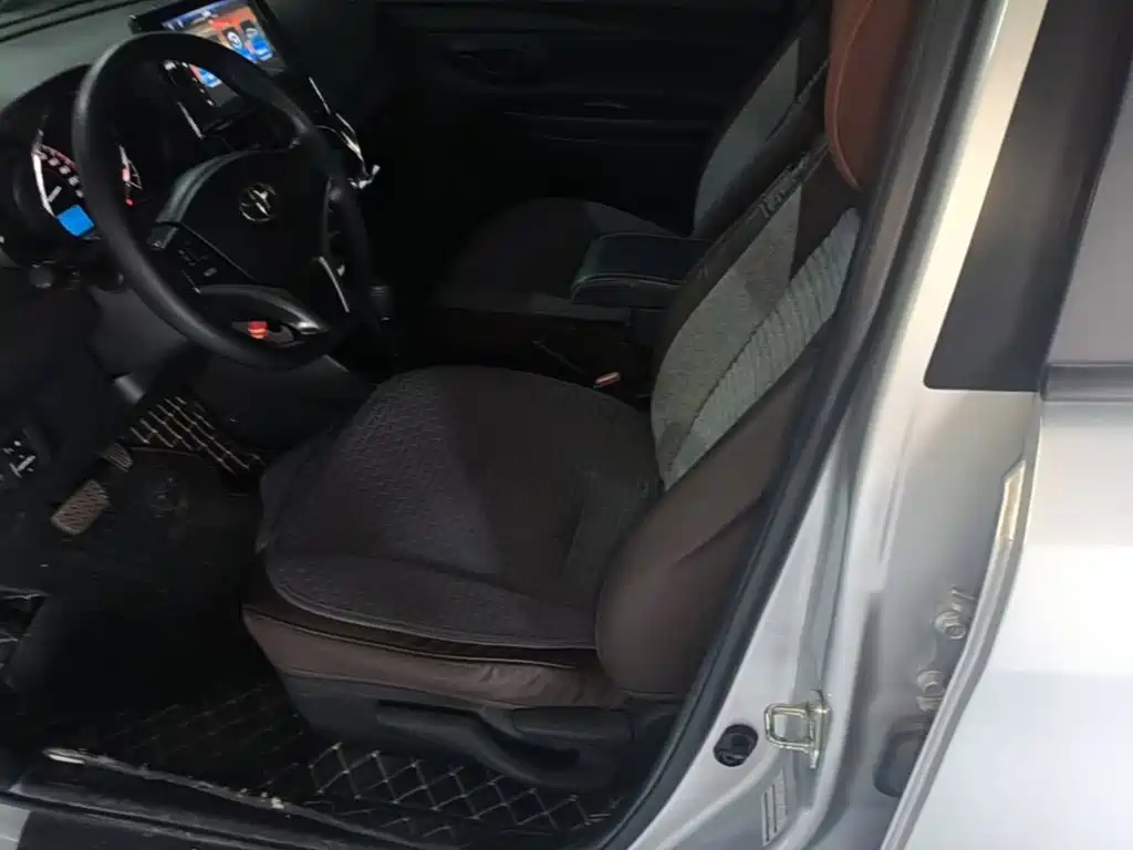 Toyota Vios FS 2021 — фото 15