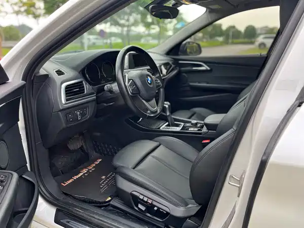 BMW 1 Series 2018