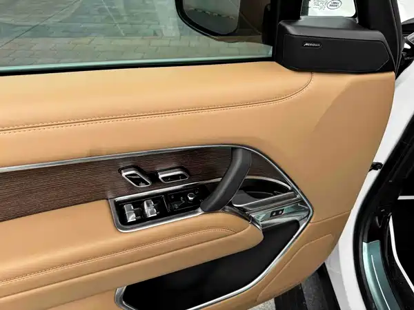 Land Rover Range Rover 2025