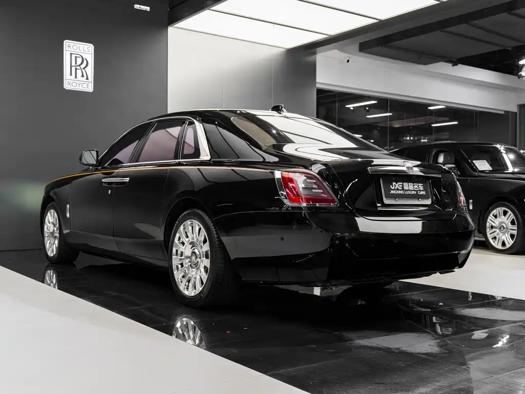 Rolls-Royce Ghost 2021 — фото 15