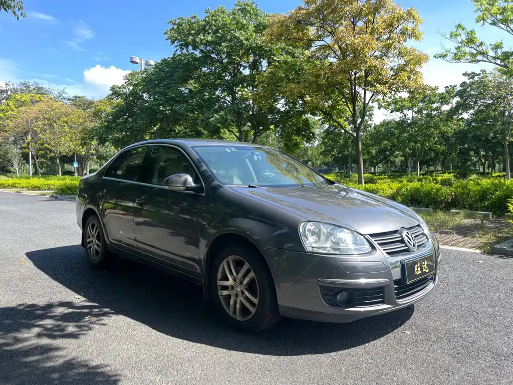 Volkswagen Sagitar 2010