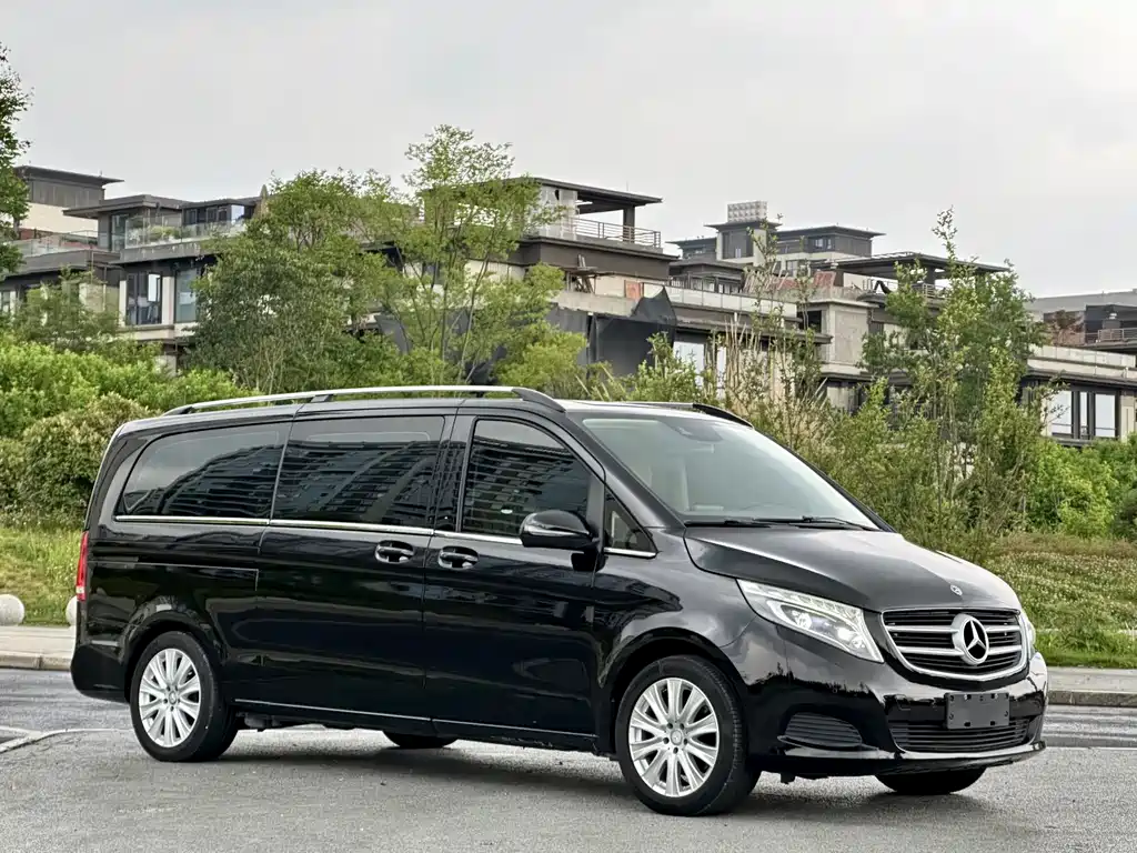 Mercedes-Benz V-Class 2020 — фото 2