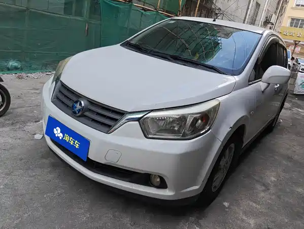 Venucia R50 2013
