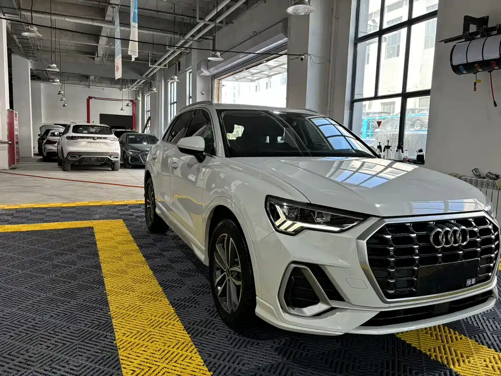Audi Q3 2023