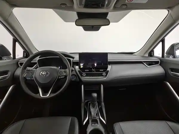 Toyota Frontlander 2024