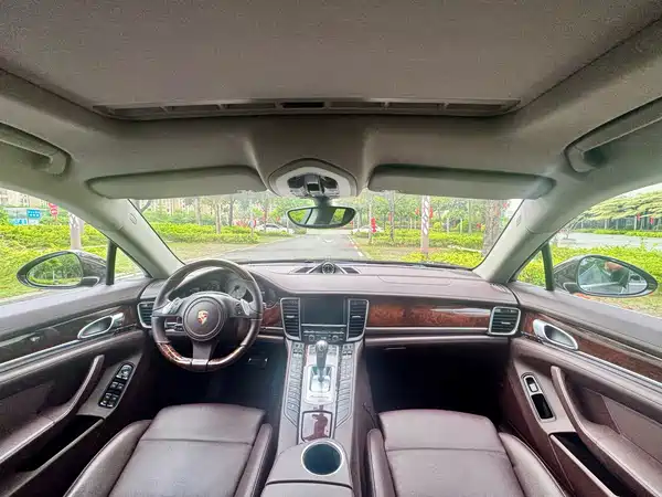 Porsche Panamera 2012
