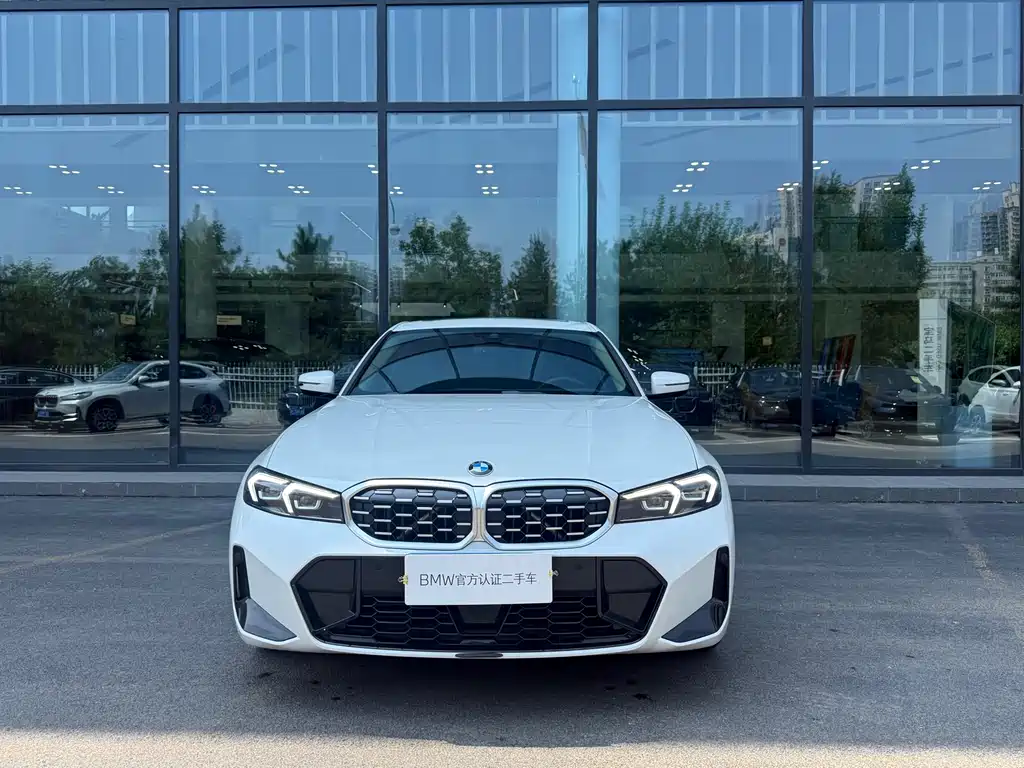 BMW 3 Series 2025